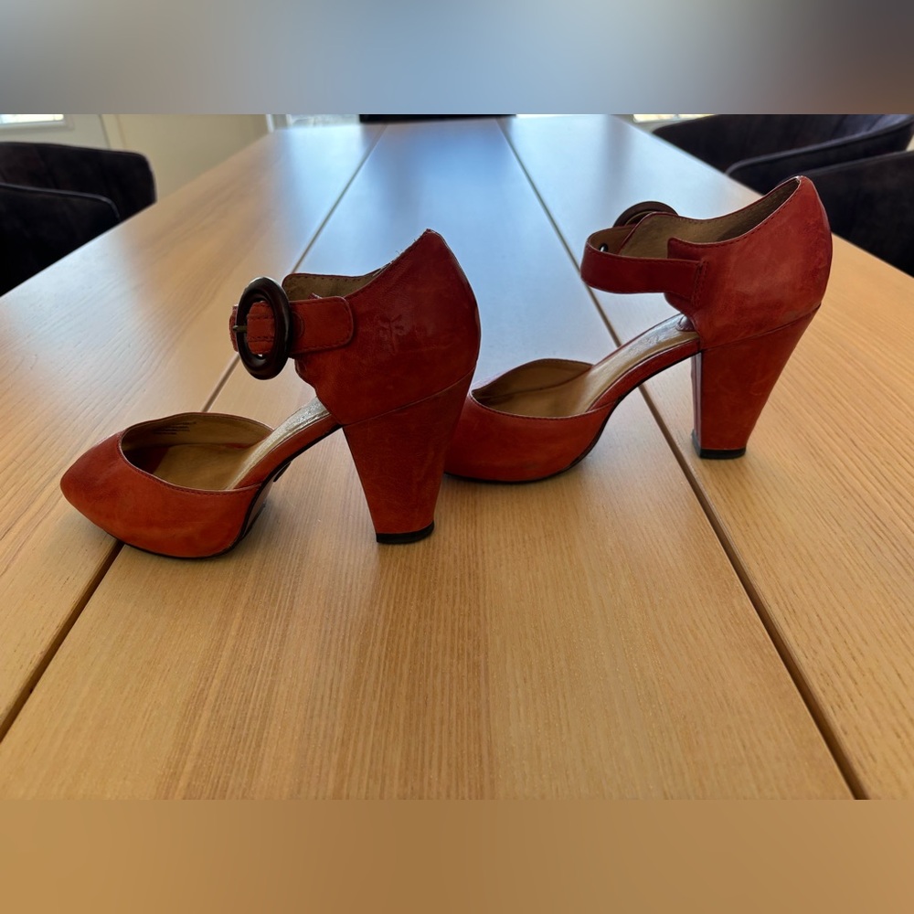 FRYE, the Kelsey ankle strap heels!